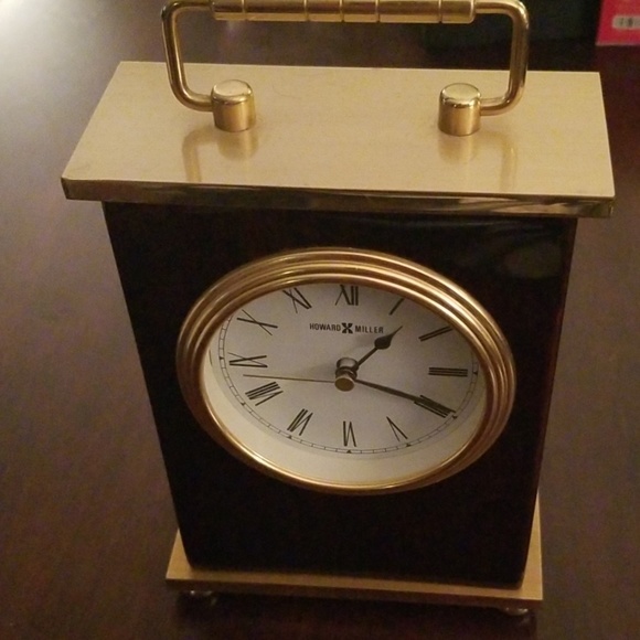 SMALL CLOCK - Picture 2 of 4
